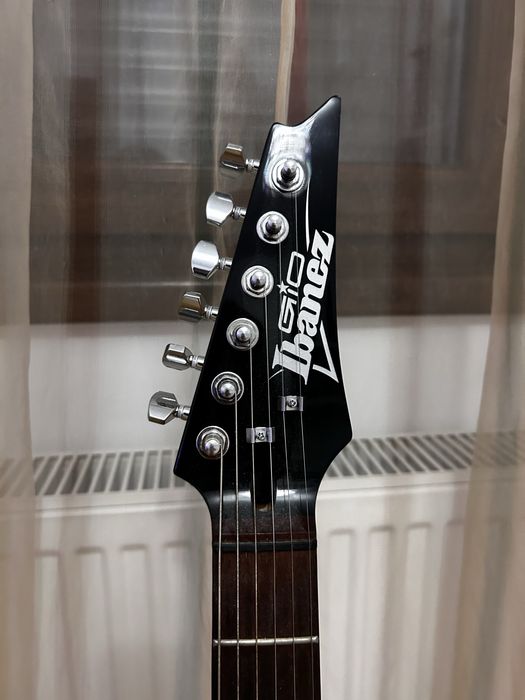 Chitară Ibanez electrică + amplificator MOOER + husă + suport chitară