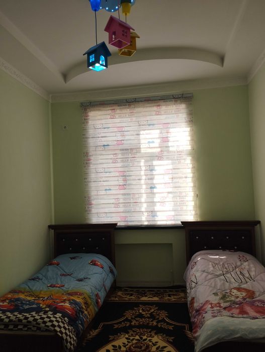 2 qavatli hovli sotiladi