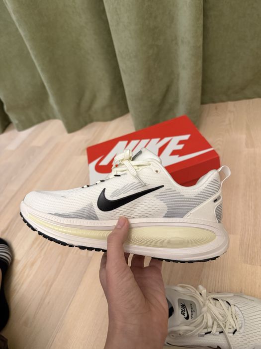 Беговые кроссовки Nike