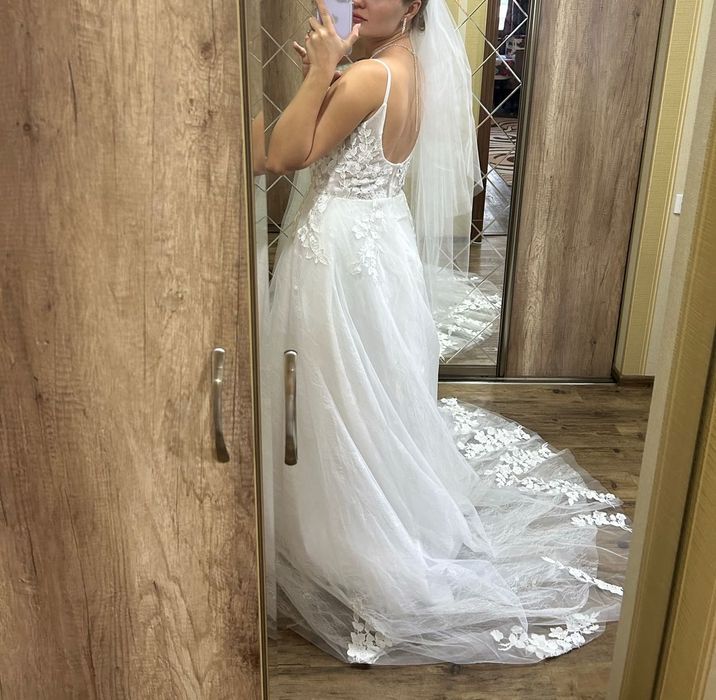 Свадебное платье