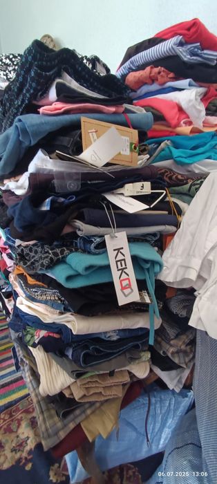 Loturi haine calitate superioara cu eticheta