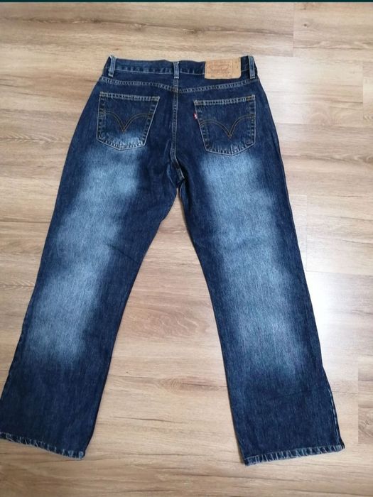 Фирменные джинсы Levi's 501