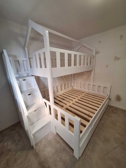 TRANSPORT GRATUIT.Pat etajat tip casuta.Cod 3529