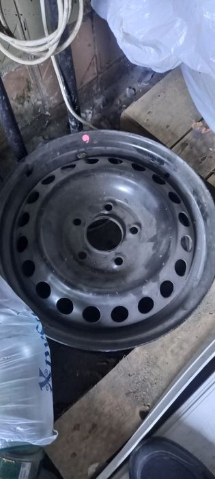 Диск R15 новый 5×114,3