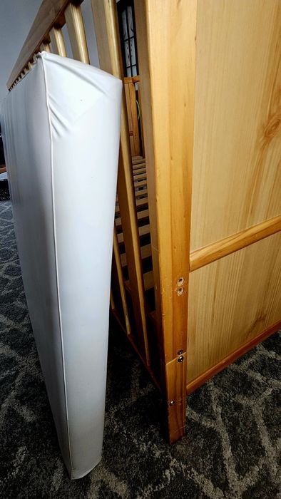 Манеж детский с матрасом