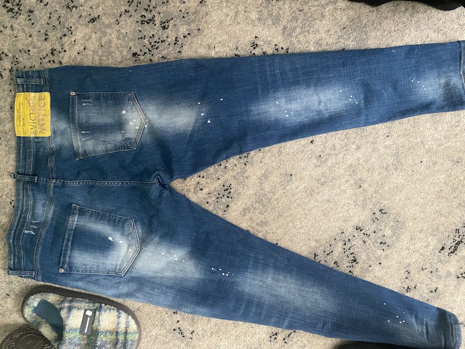 Blugi Dsquared2 marime 56