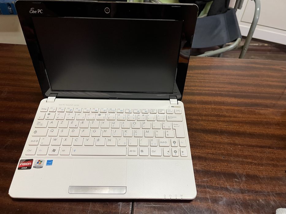 Продавам Asus EeePC