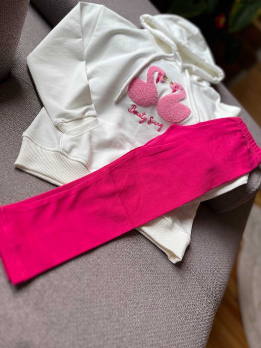 Клин в цвят фуксия за момиче