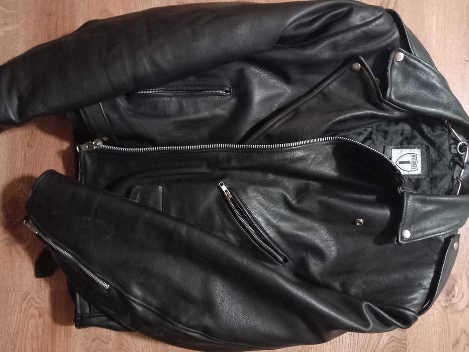 Jaketa motocicleta din piele