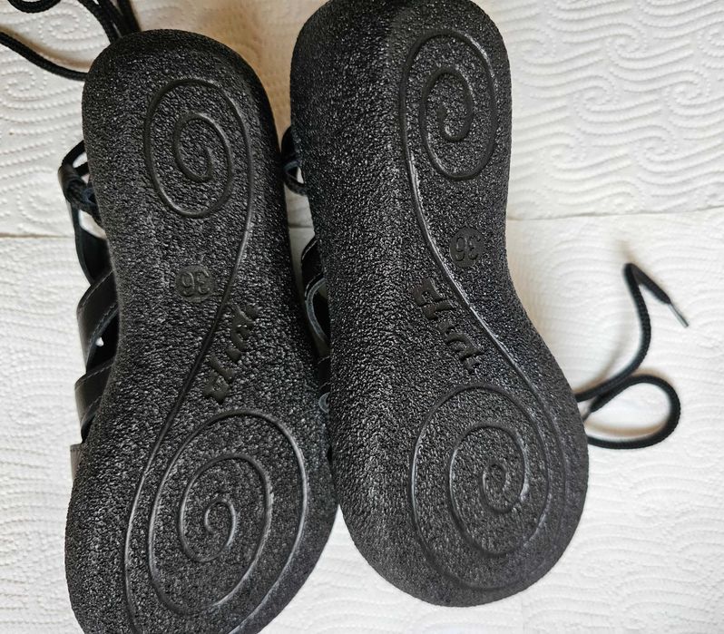 Sandale de dama elegante din piete naturala