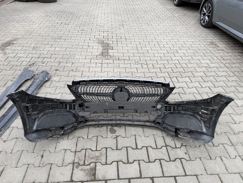 Оригинална предна броня за Mercedes W205 C class с предна решетка