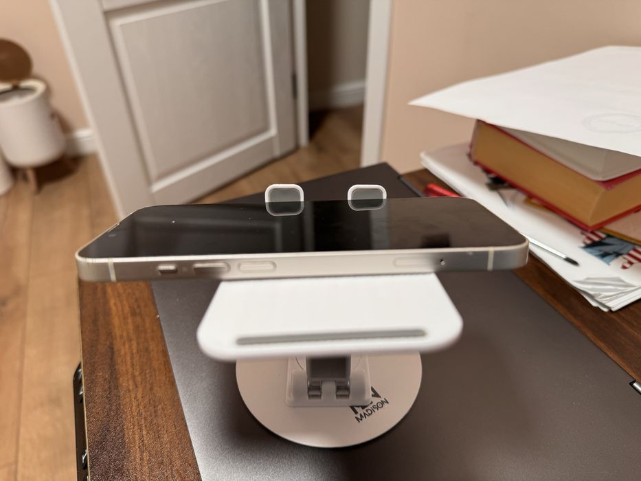 iPhone 13 | 128 GB |