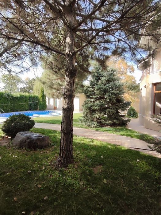 Кибрай продаётся евро дом 6+2-соток 7-комнат!