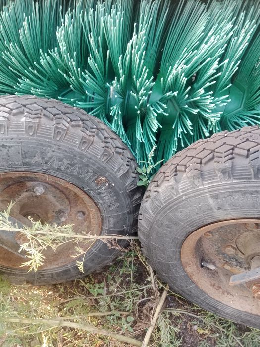Продам щетку тракторная