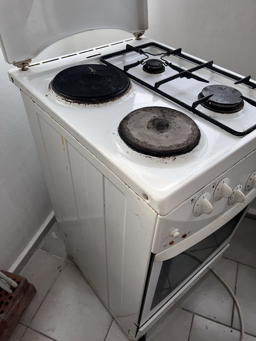 Фурна с котлони Gorenje