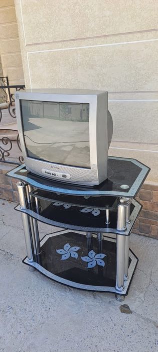 Старый телевизор, светной