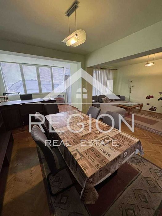 Дава се под наем Тристаен апартамент в Варна, Център - 130 кв.м за 800 € - Снимка #7