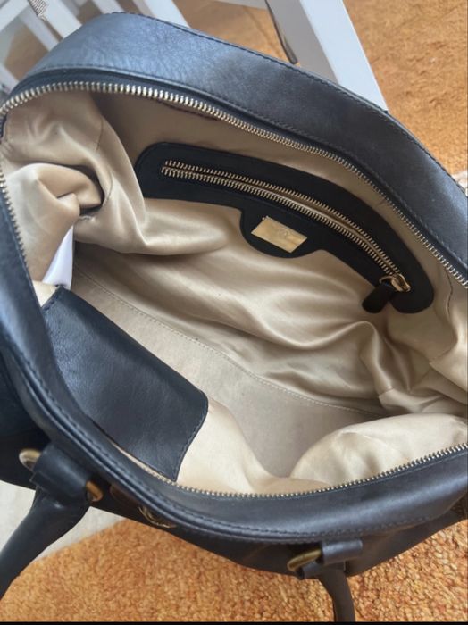 Geantă Rena Lange realizată  din  piele de vitel stare excelentă