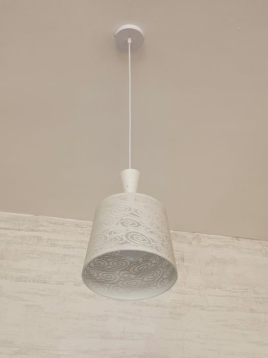 Люстра продаётся