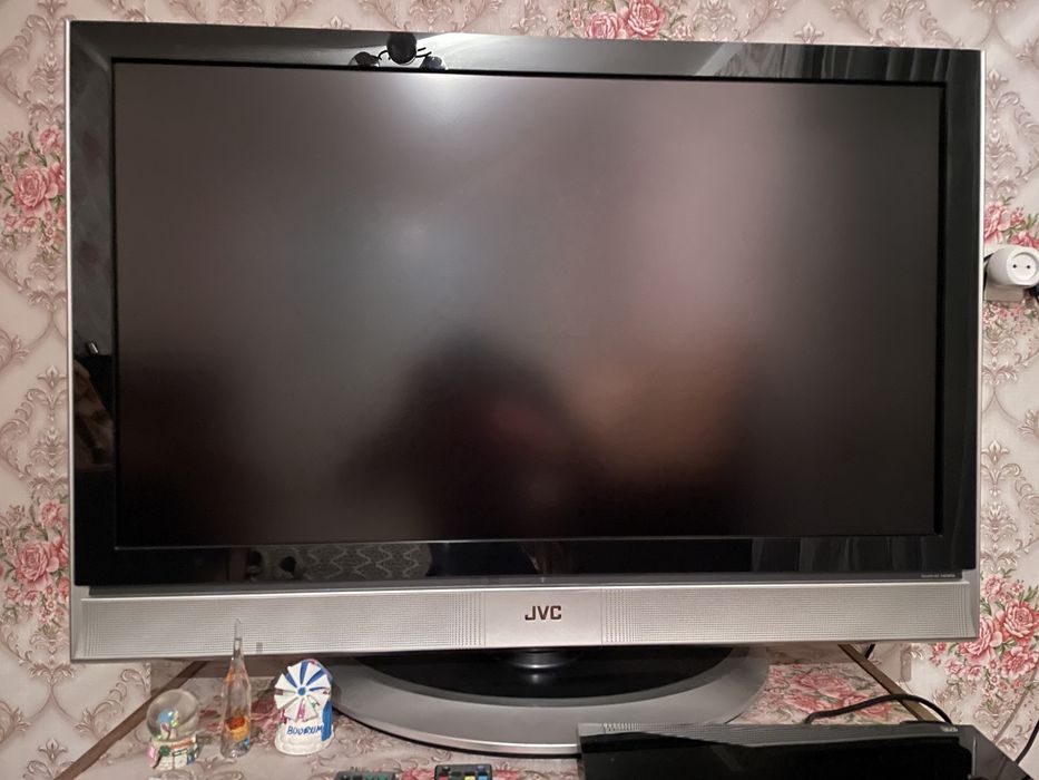 ЖК-телевизор JVC LT-Z40SX6