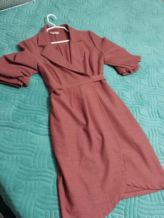 Продам хорошие качественные платья