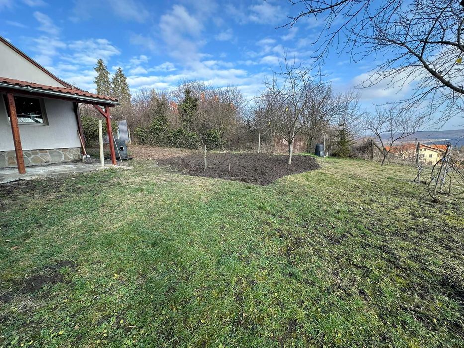 Vand Casa Platou, str. CORNESTI- teren 1150 mp