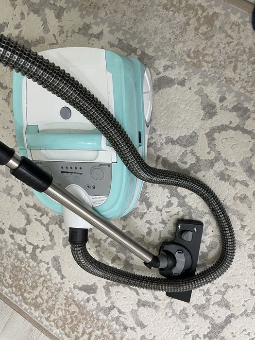 Пылесос сатылады Бағасына келісеміз .