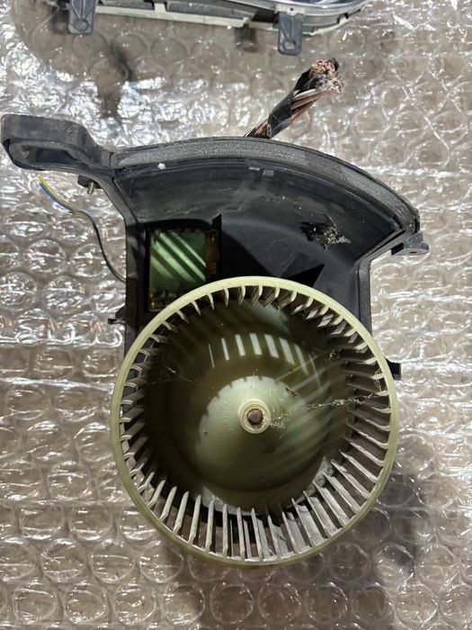 Renault Clio 1.5dci 2002 година Вентилатор и Реостат Парно