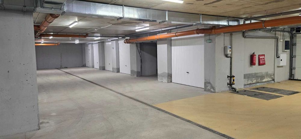 Дава се под наем Гараж / Паркомясто в София, Овча купел - 18 кв.м за 180 € - Снимка #2