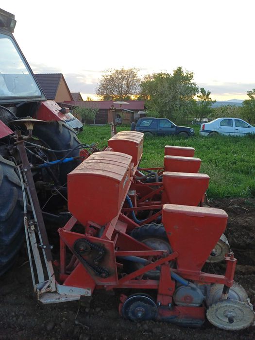 Vând semanatoare porumb gaspardo sp 510