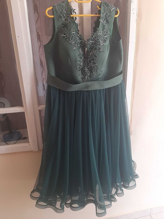 Vand rochie de ocazie marime mare