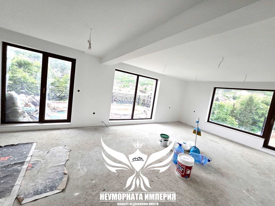 Продавам тристаен апартамент 147кв.м. ет.6 в гр.Асеновград кв.Бачковски път
