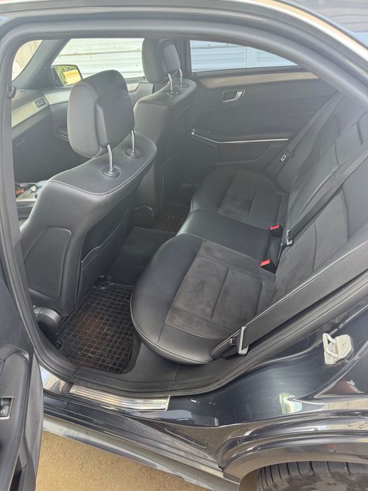 Mercedes e350 4matic amg