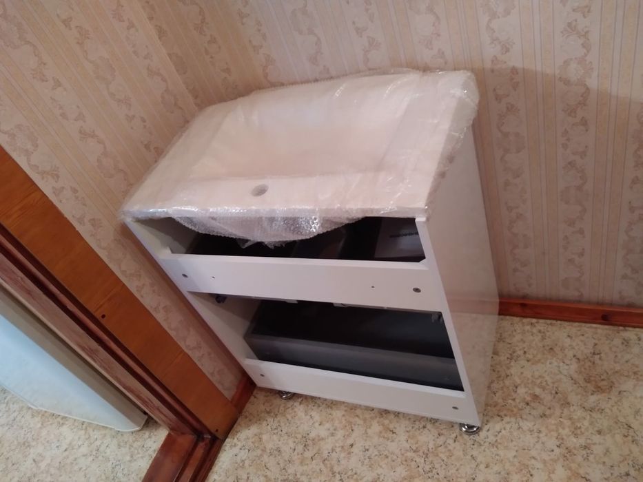 Тумба с умывальником