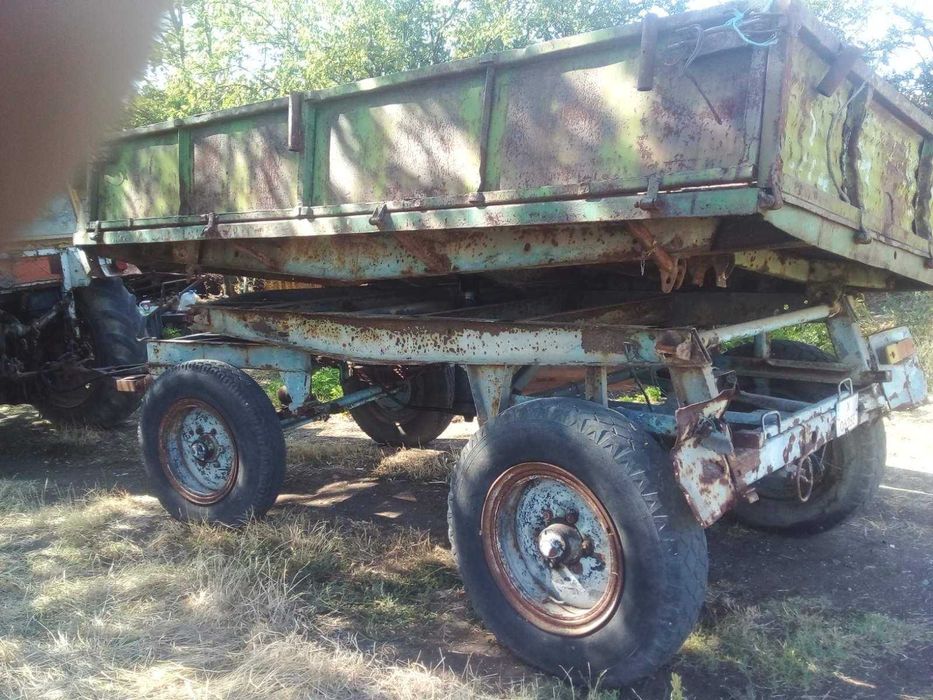 Полско ремарке с тристранно разтоварване