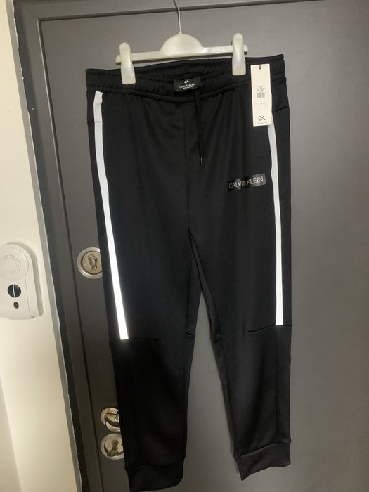 Compleu calvin klein marimea M