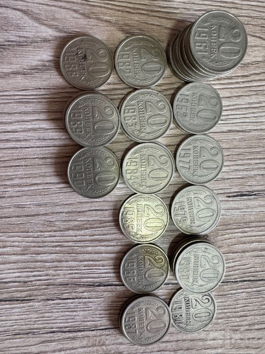 Монеты продается танга сотилади