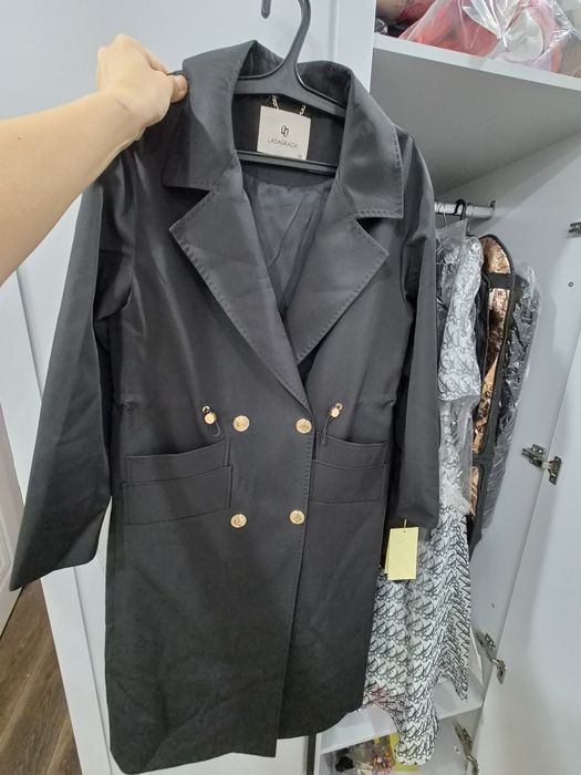 Продается новый плащ Ласаграда