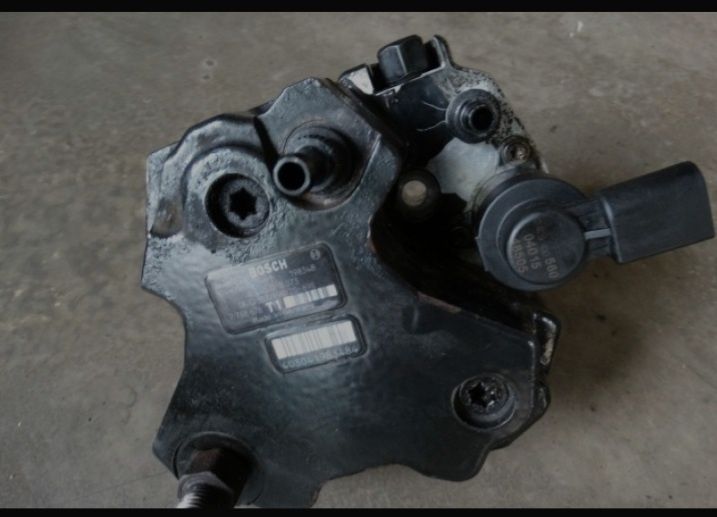 Pompa inalte 3.0d BMW seria 3/5/6/7 E60/E61/E65/E66/E39-E46/E70