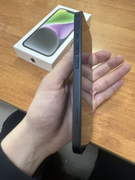 Айфон 14 в идеальном состоянии