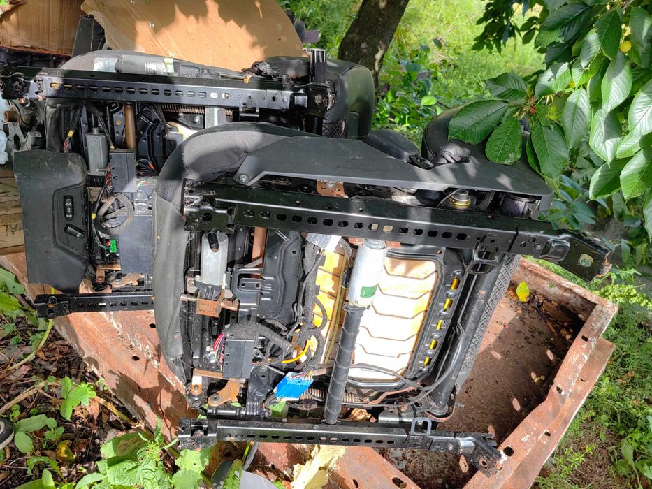 Седалки за волво xc 90