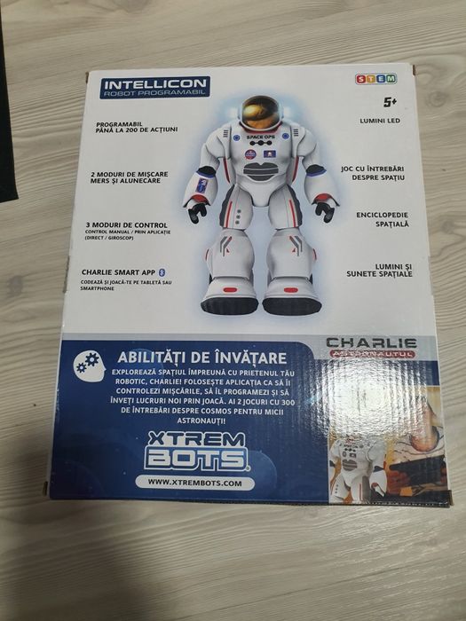 Charlie Astronautul Robot Interactiv XtremBots