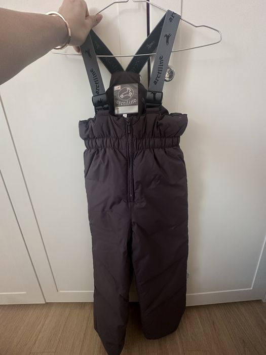 Продам зимнюю куртку на девочку