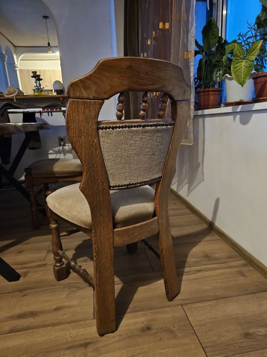 Продавам 4бр трапезни столове