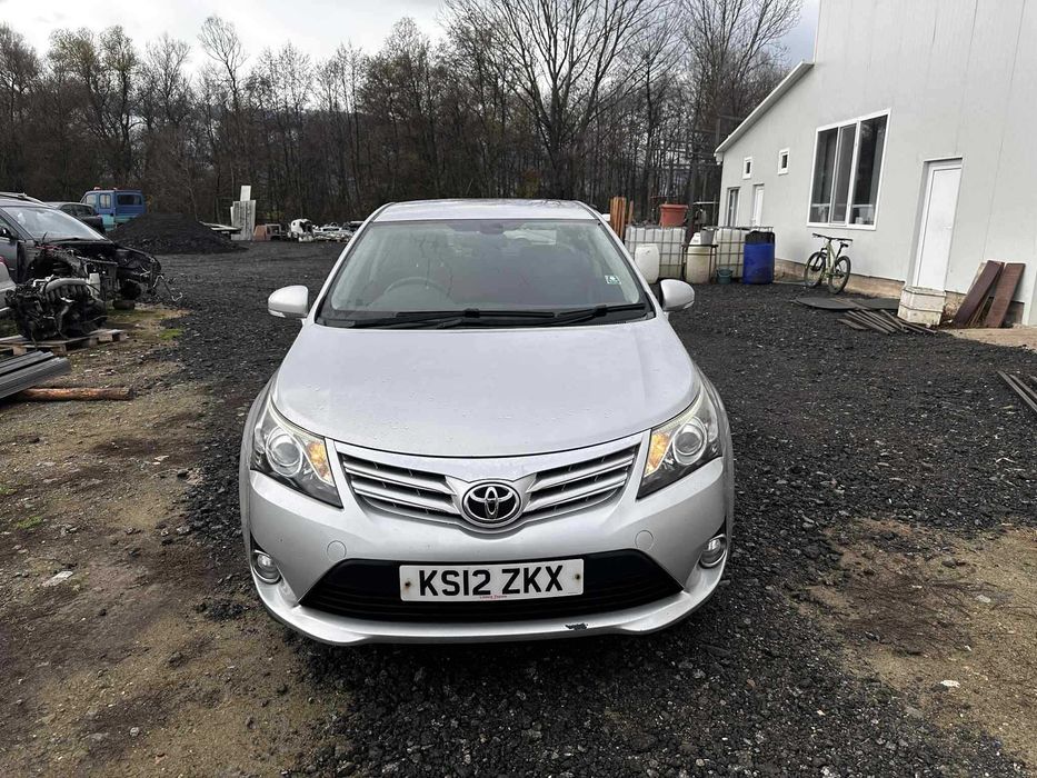 Toyota Avensis 2013г FACELIFT 2.0 D-4D 124 к.с. – НА ЧАСТИ
