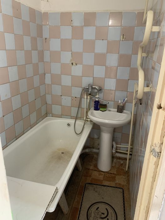 Продам квартиру Казангапа 61