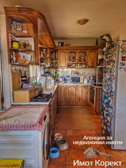 Имот Корект продава обзаведена Двуетажна Къща, с. Боянци, обл. Пловдив