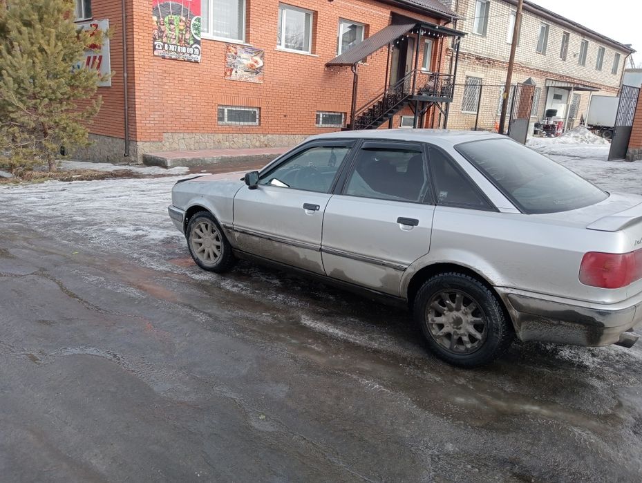 Продам Ауди 80 б4
