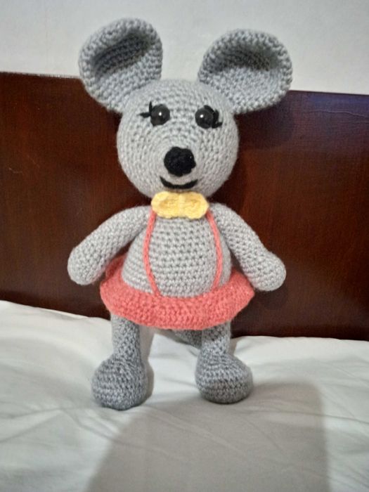 Ръчно изплетени играчки