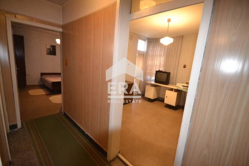 Слънчев апартамент с четири спални